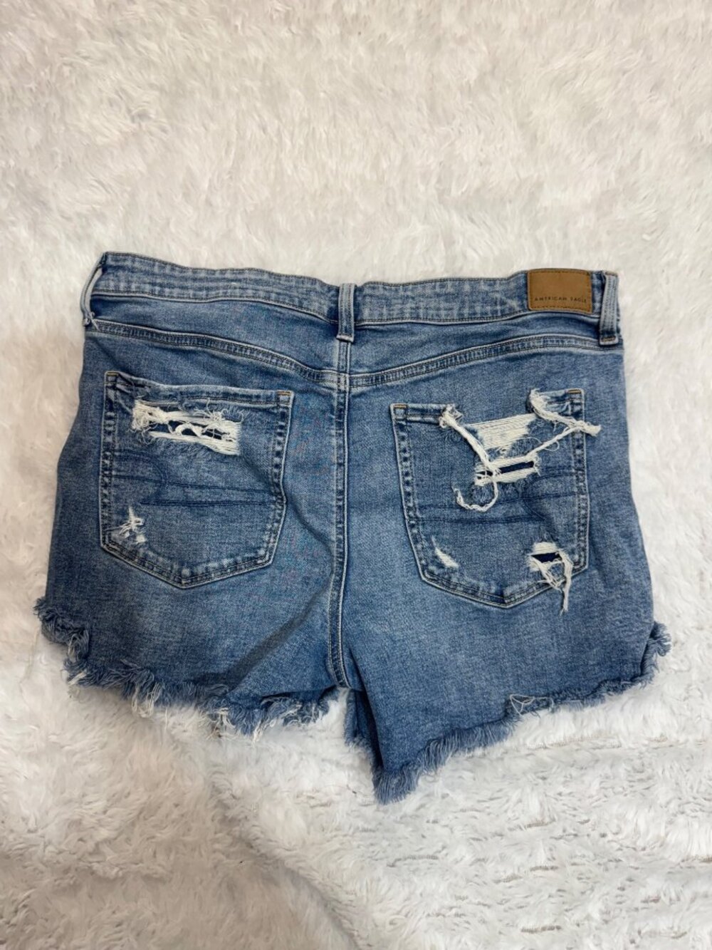 American Eagle Hi-Rise Shortie Distressed Denim Jean Shorts Classic Ripped 14 - Picture 2 of 7